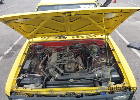 1995 Toyota Pickup 1/2 Ton Short Whlbase Stb z USA, uszkodzony, nr VIN 4TARN81AXSZ319558